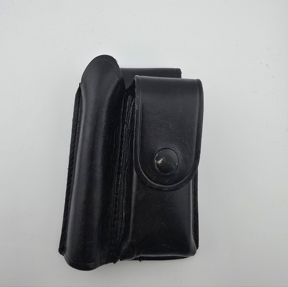 Vintage Mini Maglite AM2A341 Belt Holster Made in USA Police Utility Flashlight